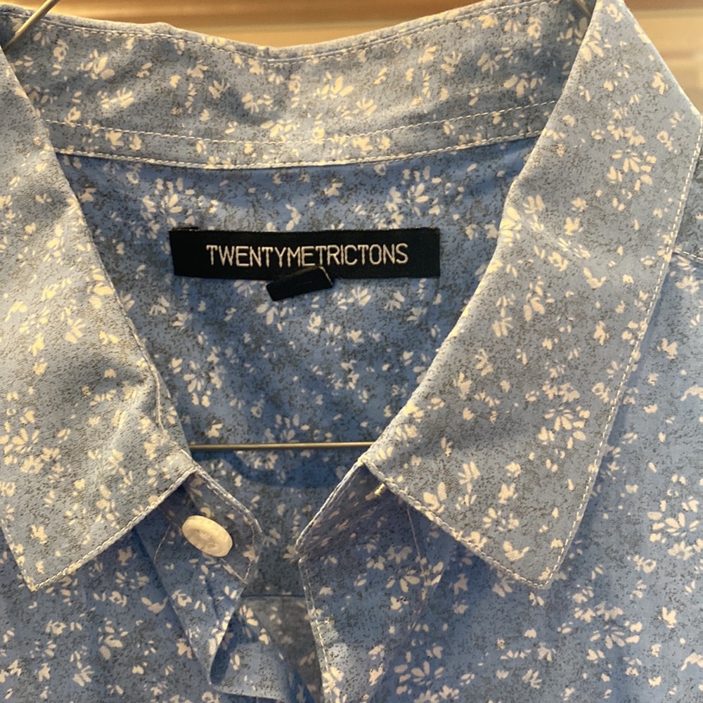 Men’s button down - Picture 3 of 5